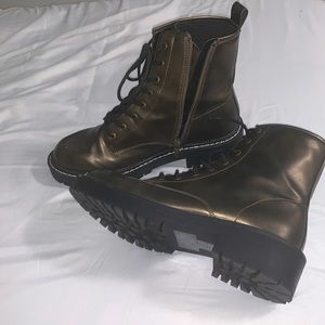 FOREVER 21 boots size 9